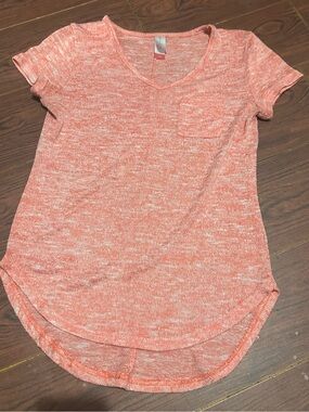 No Boundaries Coral Heather V-Neck Pocket Tee